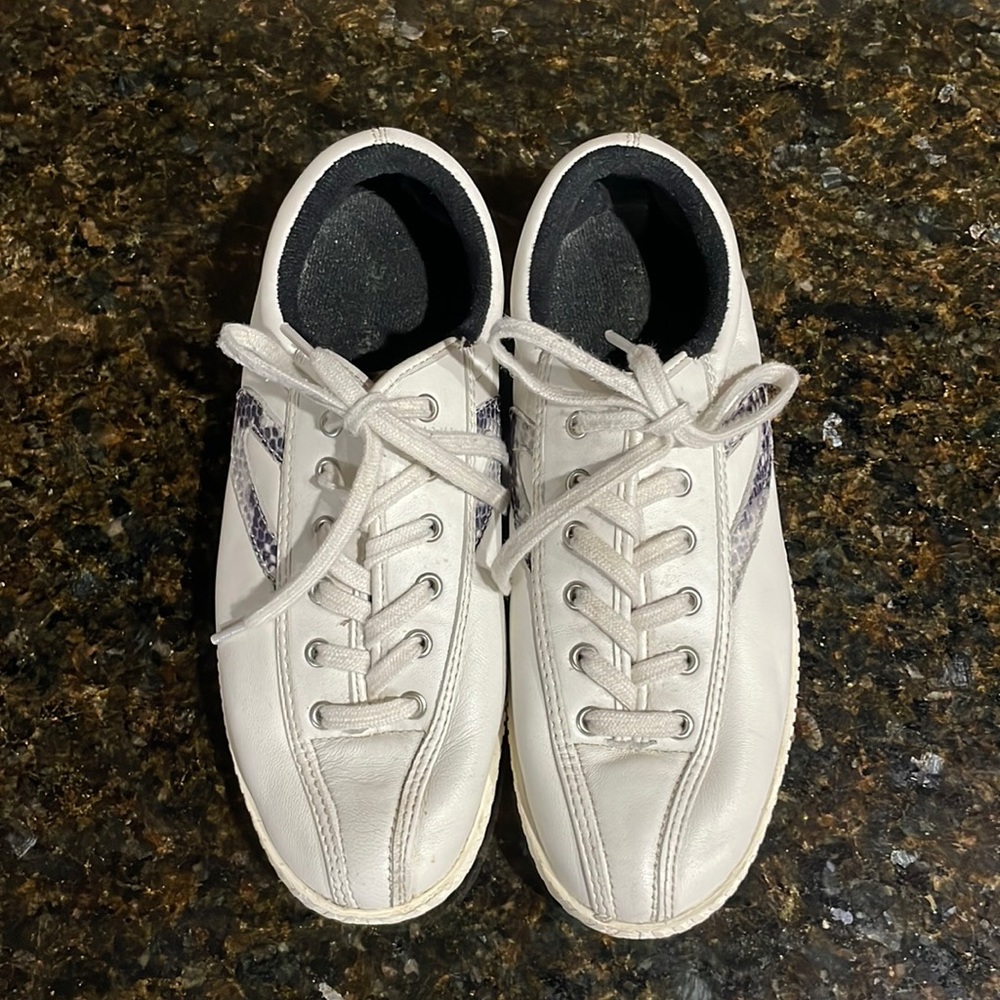 Tretorn Nylite leather white / gray sneakers.